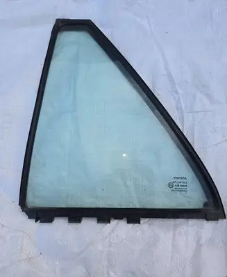 Toyota Avensis T250 Rear side window DOT24AS2M68