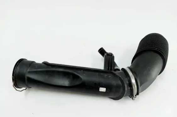 Volvo XC40 Air intake hose/pipe 32222138