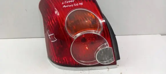Toyota Avensis T250 Rear/tail lights