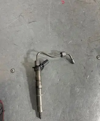 Mercedes-Benz A W177 Fuel injector A6540700187 0445117