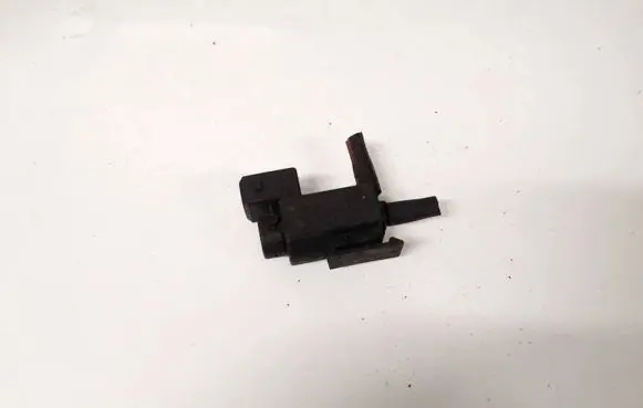 BMW 5 E39 Turbo solenoid valve 1742712 7.22341.00