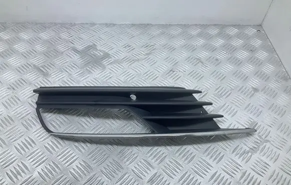 Audi A3 S3 8V Front bumper lower grill 8V5807681A