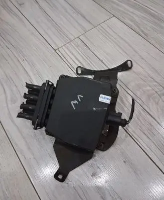 Skoda Fabia Mk1 (6Y) Electromagnetic valve 6Q0906625B
