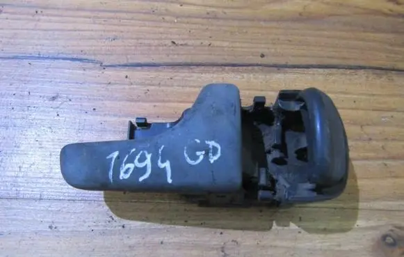 Nissan Primera Rear door interior handle