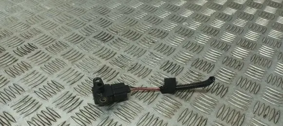 Opel Zafira A Air pressure sensor 24426679