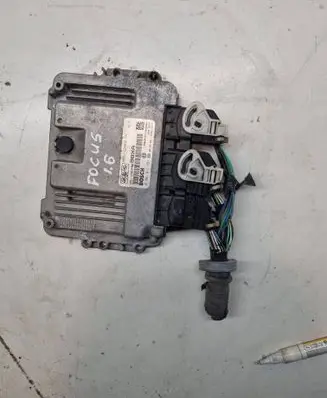 Ford Focus Engine control unit/module 6M5112A650NA 0281011701