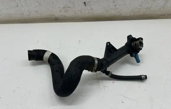 Jeep Cherokee Engine coolant pipe/hose 68102139AA