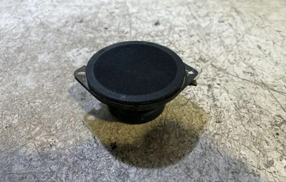 Jeep Grand Cherokee WL Front door speaker 68423513AA 26777AA 2M300