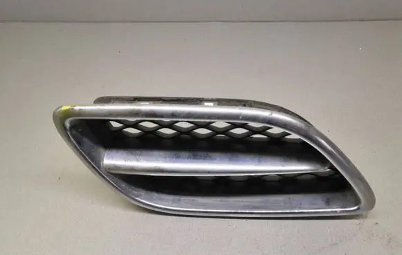 Nissan Primera Front bumper lower grill 623209F5