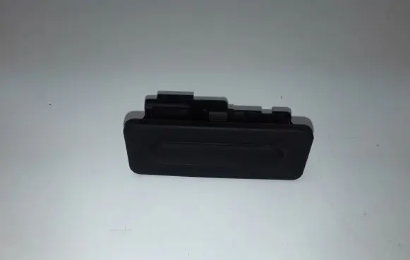 Peugeot 3008 II Tailgate opening switch 95835T02