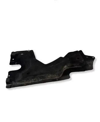 Audi Q7 4M Fuel tank bottom protection 4M0825214J