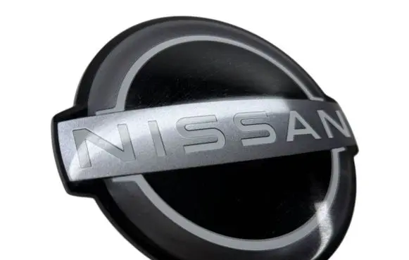 Nissan Rogue Manufacturer badge logo/emblem 628906rm0a