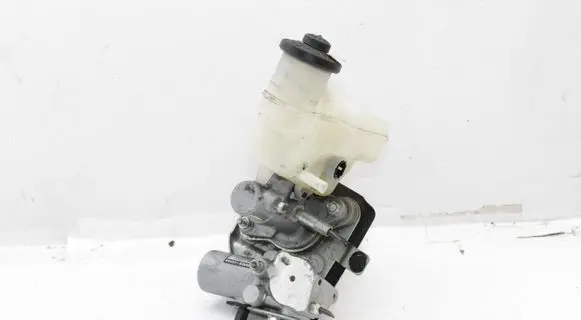 Lexus IS III XE30 Master brake cylinder 4720730070