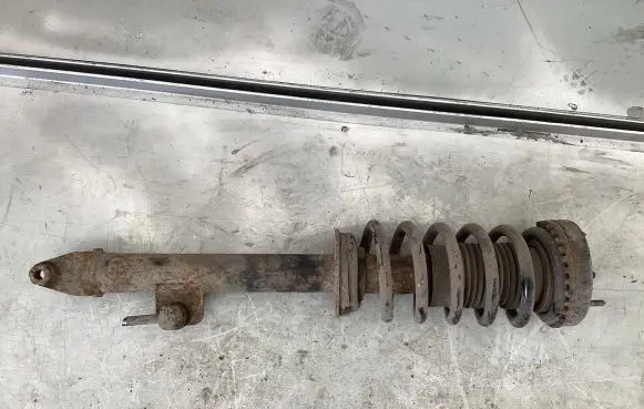 Chrysler 300 - 300C Front shock absorber with coil spring