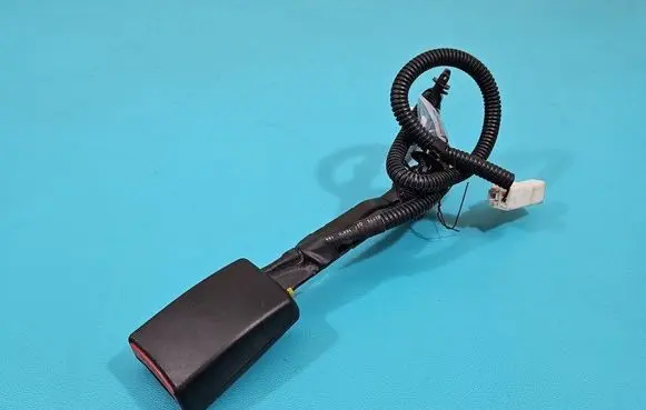 Hyundai Elantra Front seatbelt 888303X100RY IMPRK1483398