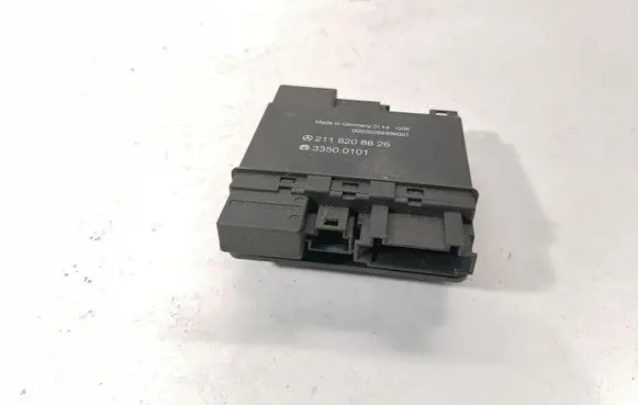Mercedes-Benz E W211 Keyless (KESSY) go control unit/module A2118208826