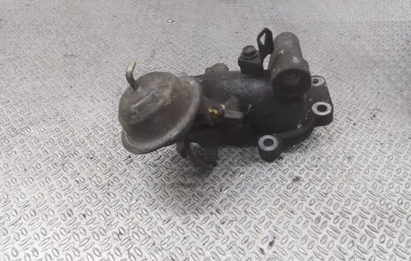 Toyota Yaris Engine shut-off valve 
