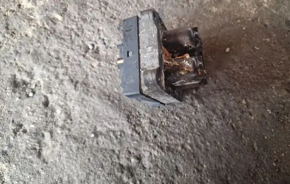 Coolant heater control valve