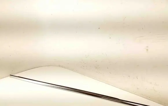 Skoda Superb B6 (3T) Door glass trim 