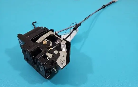 Hyundai i10 Front door lock IMPRK1485105