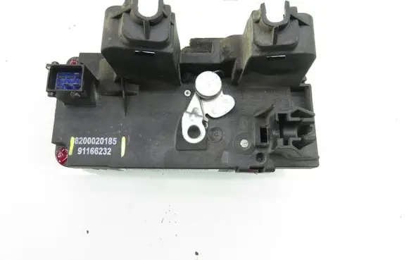 Renault Trafic II (X83) Sliding door lock 91166232 8200020185