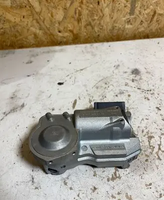 Mercedes-Benz E W211 Steering wheel axle a2034621130