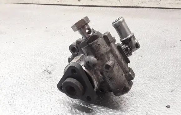 Audi A6 S6 C6 4F Power steering pump 