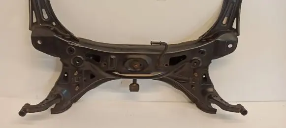 Suzuki Swift III Front axle beam 