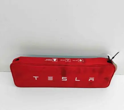 Tesla Model 3 First aid kit 147507600C