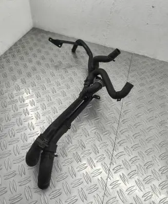 Headlight washer hose/pipe