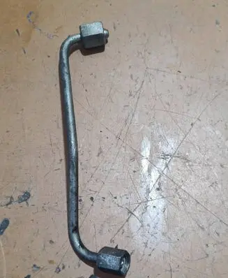 Hyundai H-1, Starex, Satellite Fuel injector supply line/pipe 