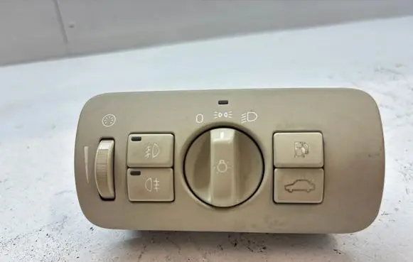 Volvo S80 Light switch 30739422