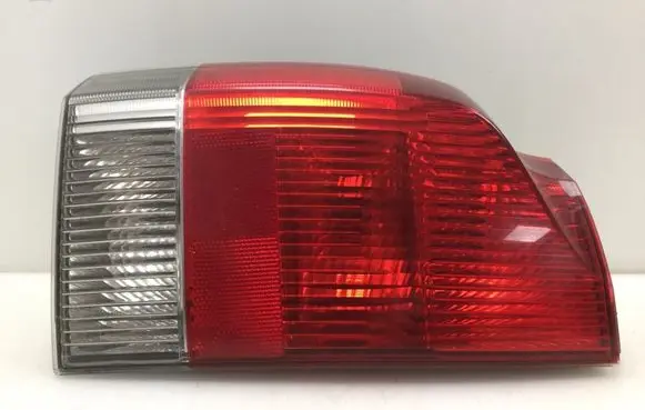 Volvo V70 Rear/tail lights 9154497