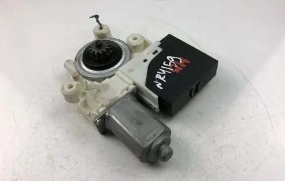 Ford C-MAX I Front door window regulator motor 992764100