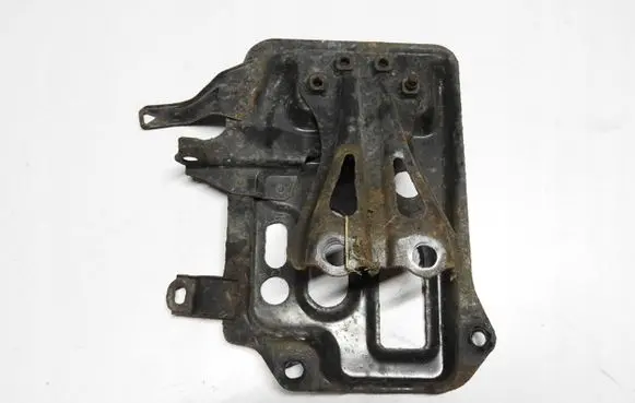 Toyota Auris 150 Battery bracket 345834u5oi34kl534