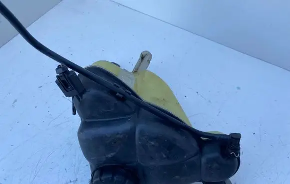 Mercedes-Benz R W251 Coolant expansion tank/reservoir 2515000049