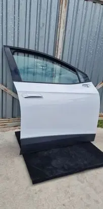 Volkswagen ID.4 Front door