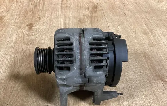 Audi TT Mk1 Generator/alternator 028903028D 0124325003