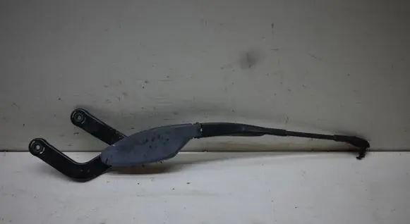 Mercedes-Benz E W211 Front wiper blade arm A2118201244