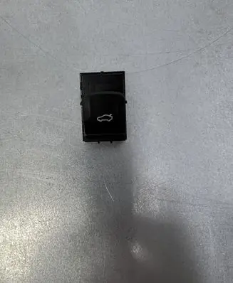 BMW X5 G05 Tailgate opening switch 9327029