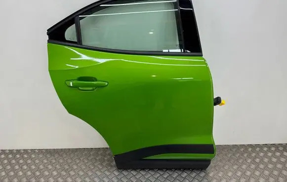 Opel Mokka B Rear door