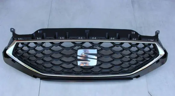 Seat Leon IV Front bumper upper radiator grill 5FA853651 5FA853651A