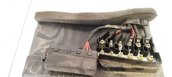 Skoda Fabia Mk1 (6Y) Fuse box set 6Q0937550