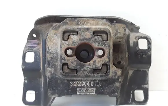 Volvo C30 Engine mount bracket 4N516F031AA 349311A 322A40J