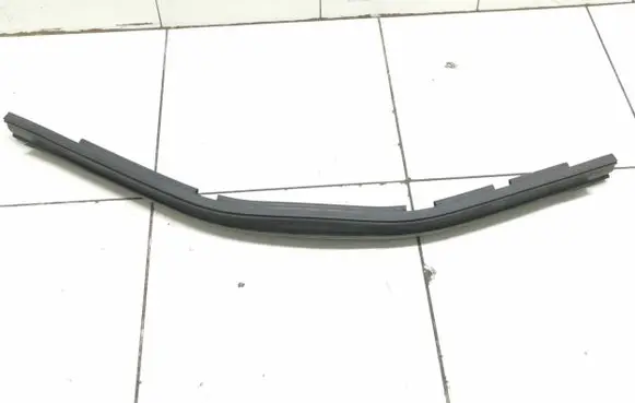BMW 1 F20 F21 Engine compartment rubber 