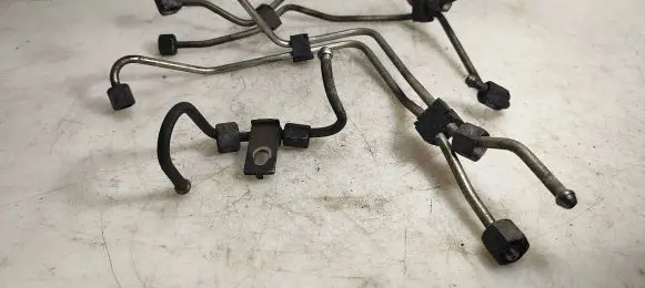 Citroen C4 I Picasso Fuel injector supply line/pipe 