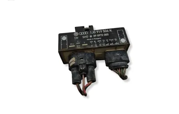 Volkswagen Golf IV Coolant fan relay 1J0919506K