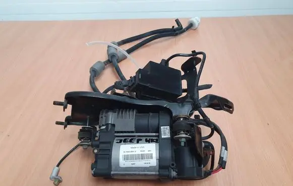 Jeep Cherokee Air suspension front height level sensor 21193Z P68204730AD 68204730AD