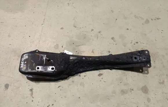 Toyota Corolla Verso AR10 Front subframe