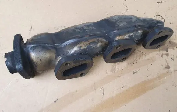 Audi A6 S6 C6 4F Exhaust manifold 059253033L